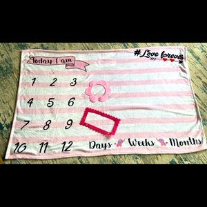 🥰 Baby Girl Days Months Milestone Blanket